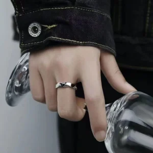 Mobius Ring