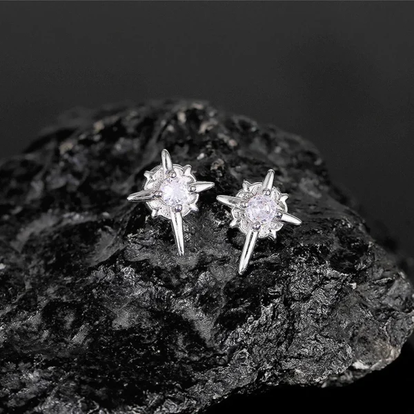 North Star Magnetic Earring Silver