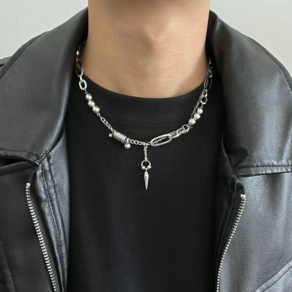 Rivet Trendy Chain